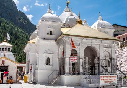 Chandigarh to Char Dham Sacred Yatra