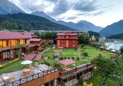 4 Days Trip Pathankot to Srinagar, Gulmarg & Pahalgam